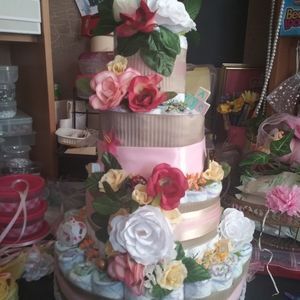 Custom diaper cakes